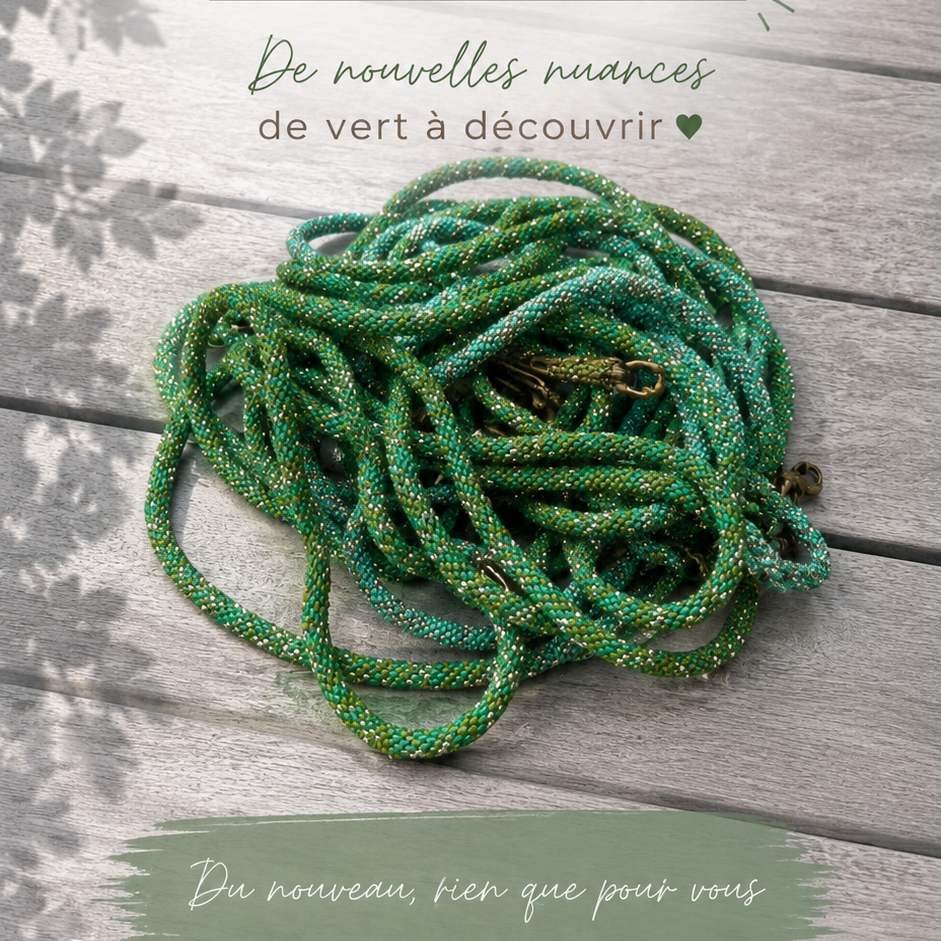 Cordon de téléphone vert nuancé – Tissé artisanalement | Trésors de Ava