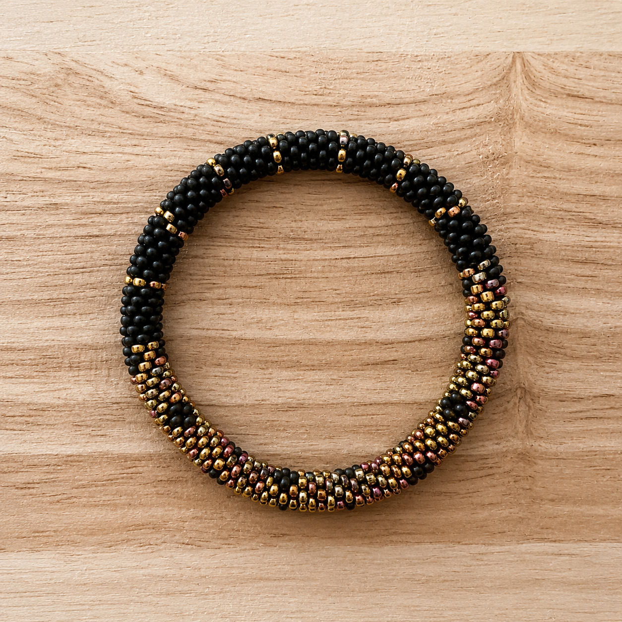 Bracelet népalais  – Trésors de Ava BlackGOLD05