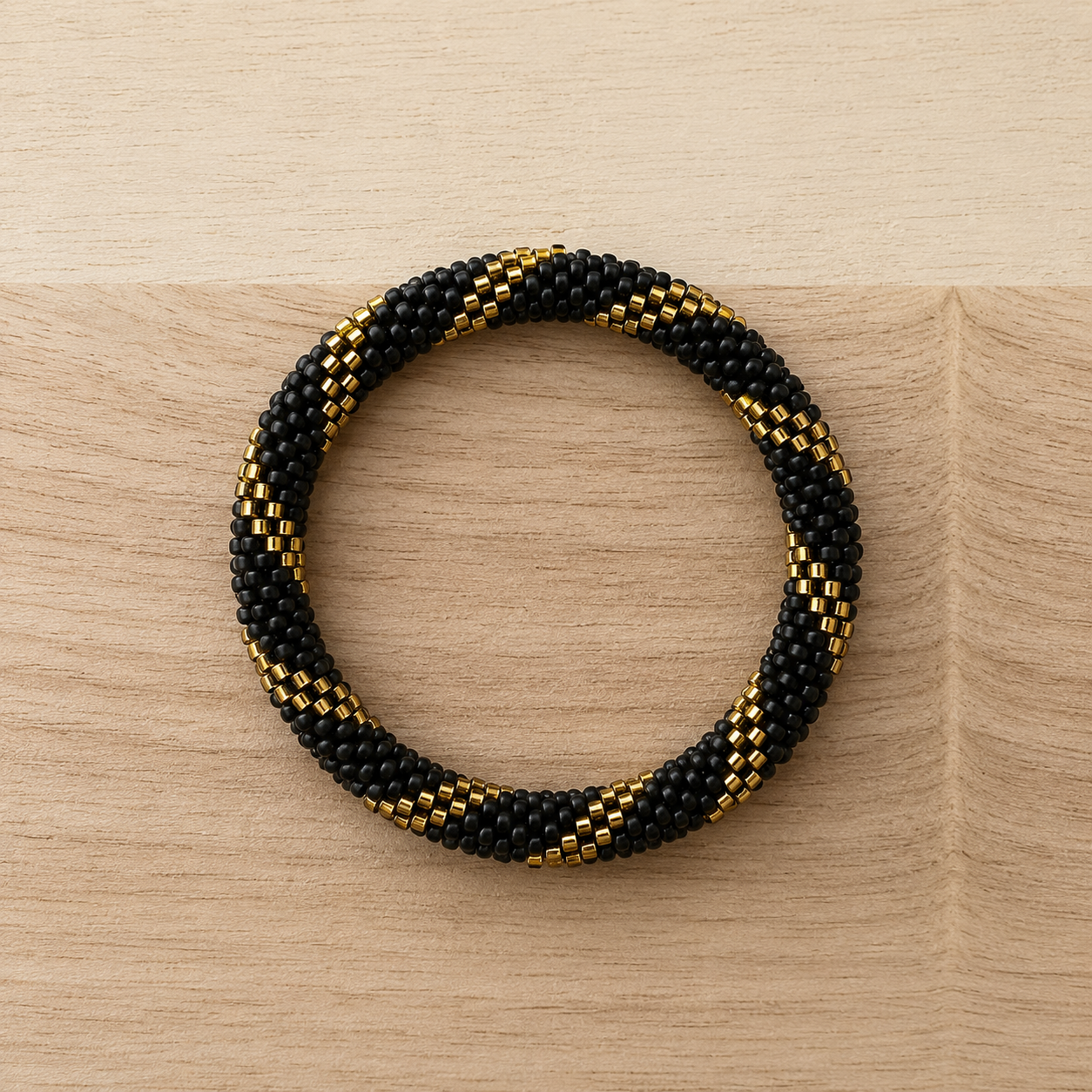 Bracelet népalais  – Trésors de Ava BlackGOLD03