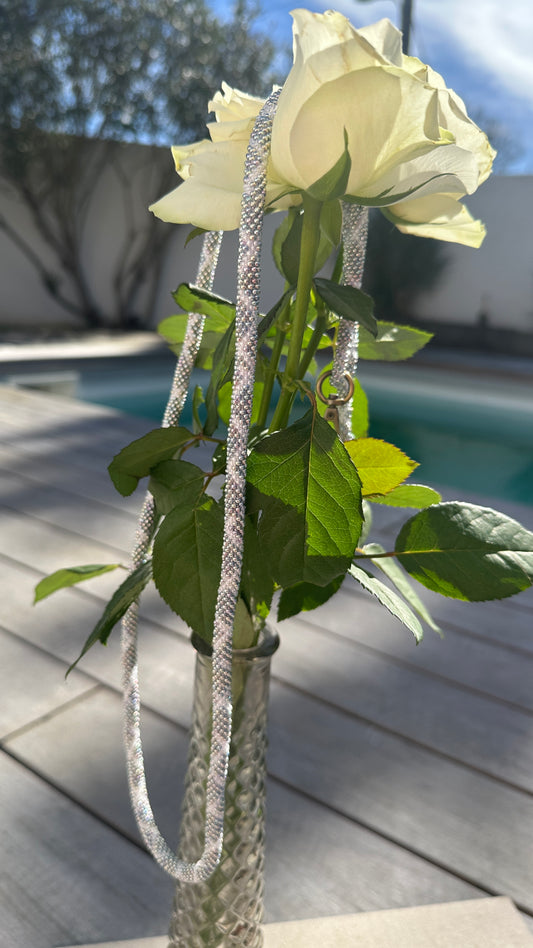 Cordon de Téléphone en Perles de verre – unique, tendance et  responsable  #A26 argenté et blanc