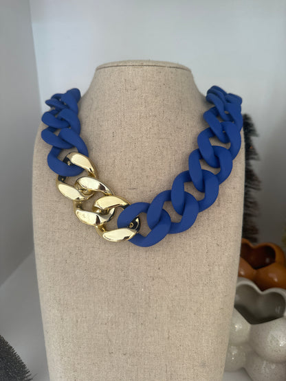 Collier Pauline :  Maillon XL bleu majorel  et doré