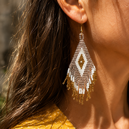 Boucles d'oreilles indiennes ANAYA Rose pale, blanc et doré