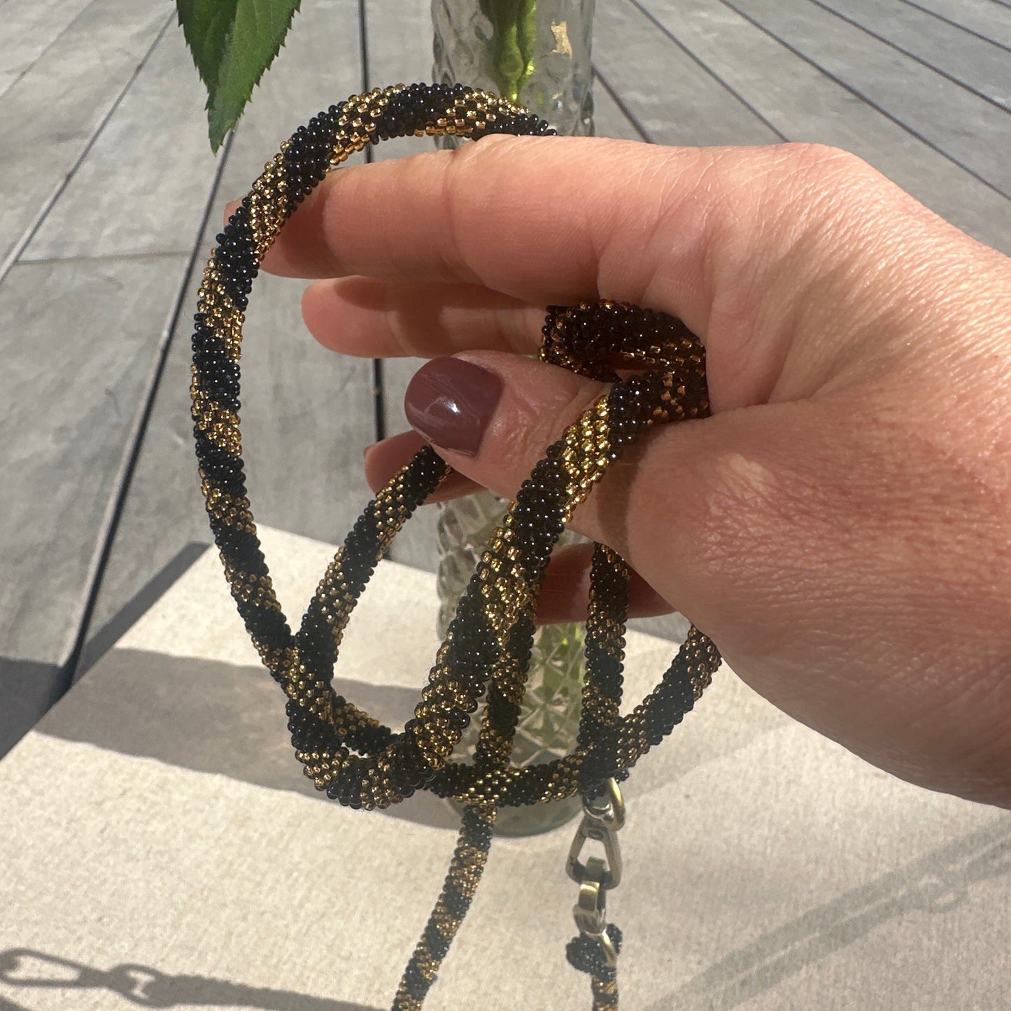 Cordon de Téléphone en Perles de verre – unique, tendance et  responsable  #A36 doré et noir