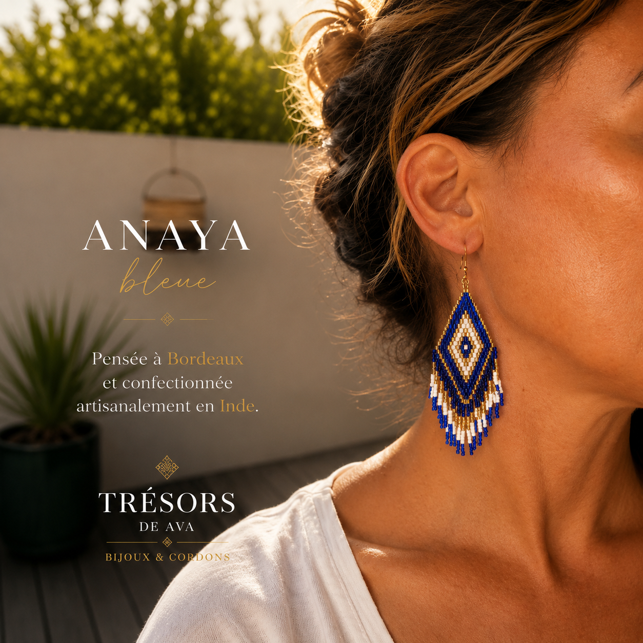 Boucles d'oreilles indiennes ANAYA bleu dure, blanc et doré
