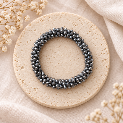 Bracelet élastique en perles de verre – Argenté   | Trésors de Ava