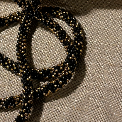 Cordon à lunettes – tissage artisanal du Népal Noir doré 02