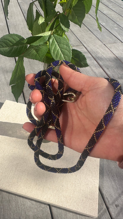Cordon de Téléphone en Perles de verre – unique, tendance et  responsable  #A39 bleu noir et doré