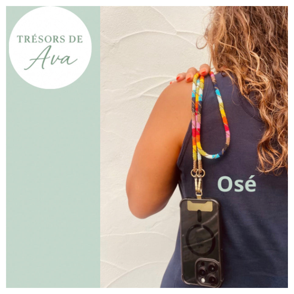 OSE – Sold out ( pré commande) Le cordon de téléphone qui affirme ta couleur