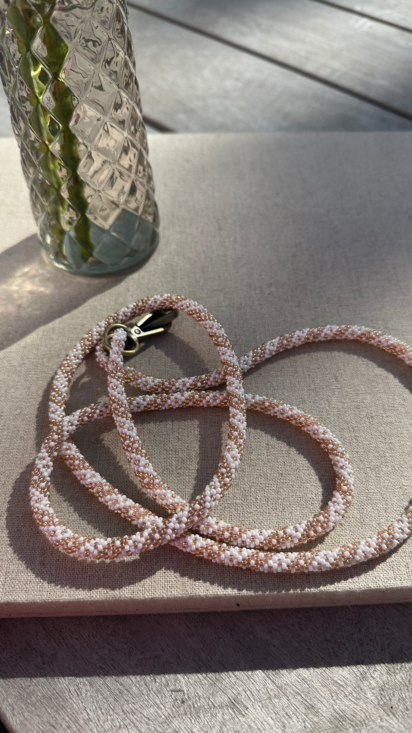 ✨ Cordon de Téléphone en Perles de verre – unique, tendance et  responsable  #A27 rosé champagne et blanc