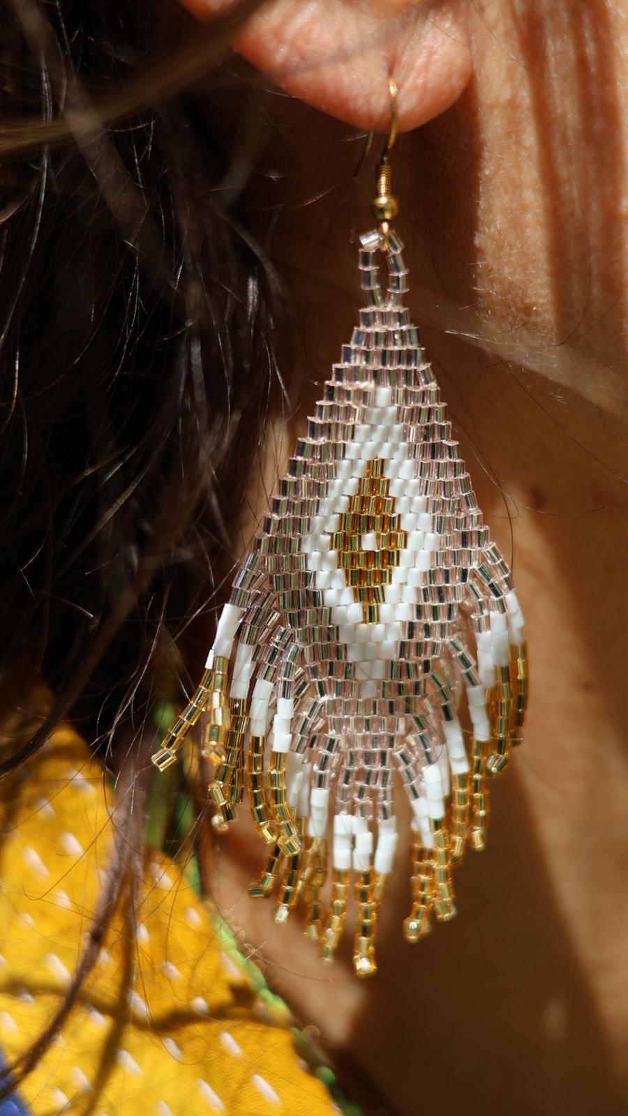 Boucles d'oreilles indiennes ANAYA Rose pale, blanc et doré