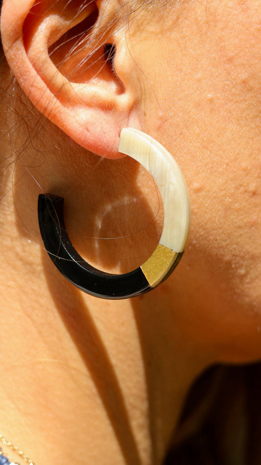 Créoles vietnamiennes en corne naturelle Collection Cleo Noir