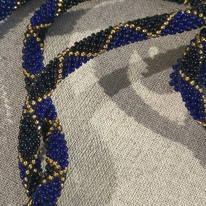 Cordon de Téléphone en Perles de verre – unique, tendance et  responsable  #A39 bleu noir et doré