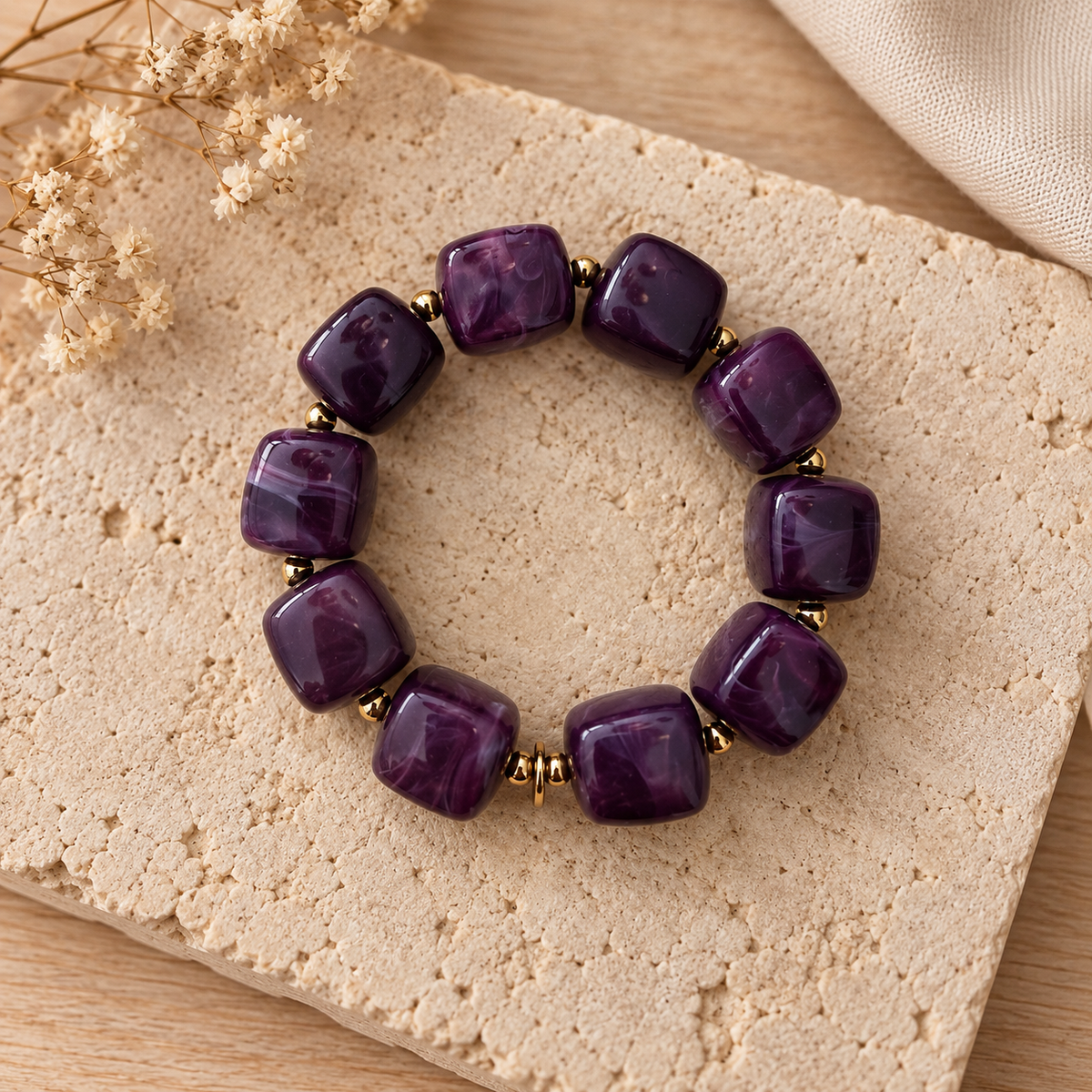 Bracelet Ice en perles carrées arrondies violet marbré  | Trésors de Ava