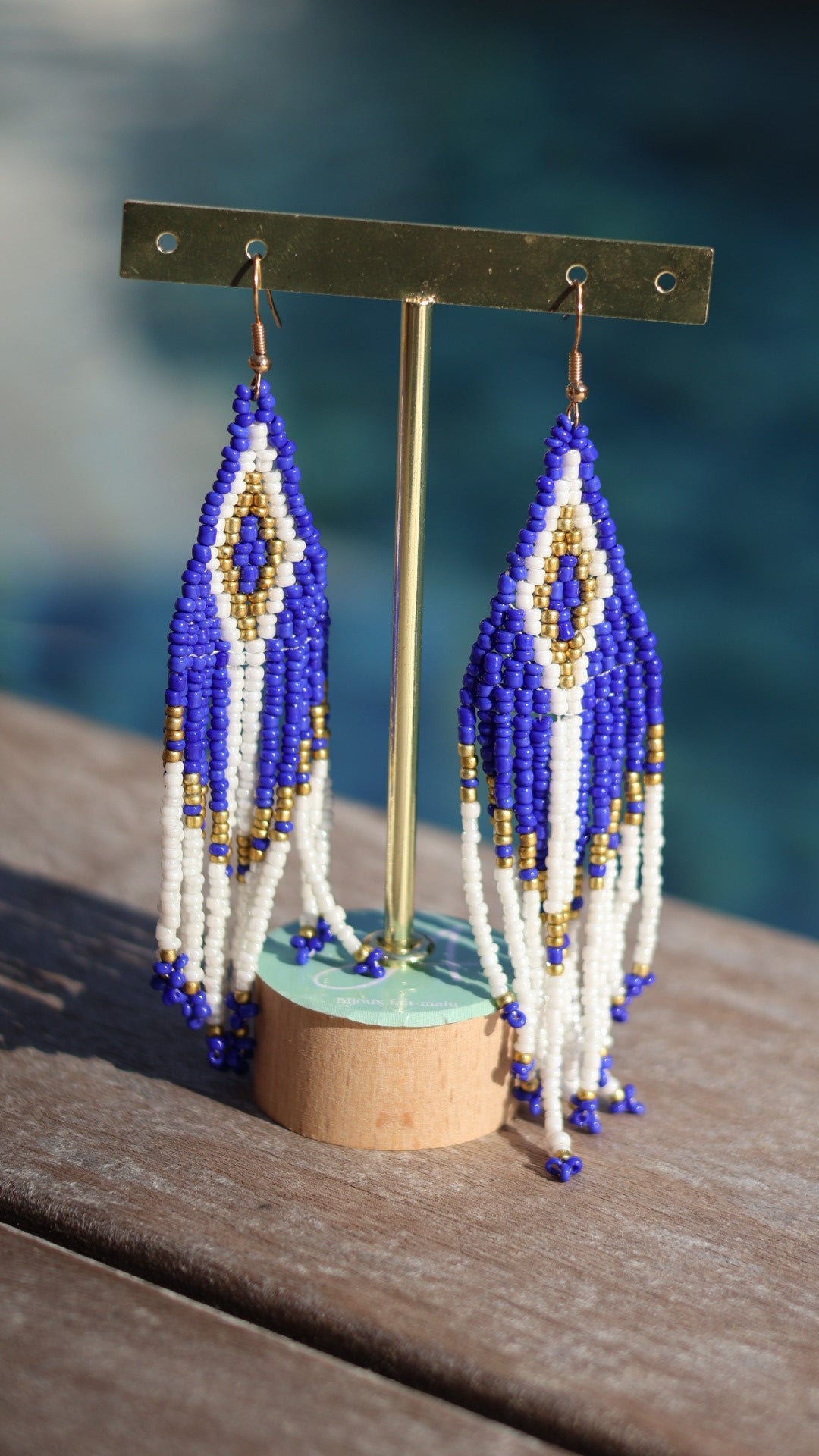 Boucles d'oreilles indiennes AMARA bleues, blanches et dorées